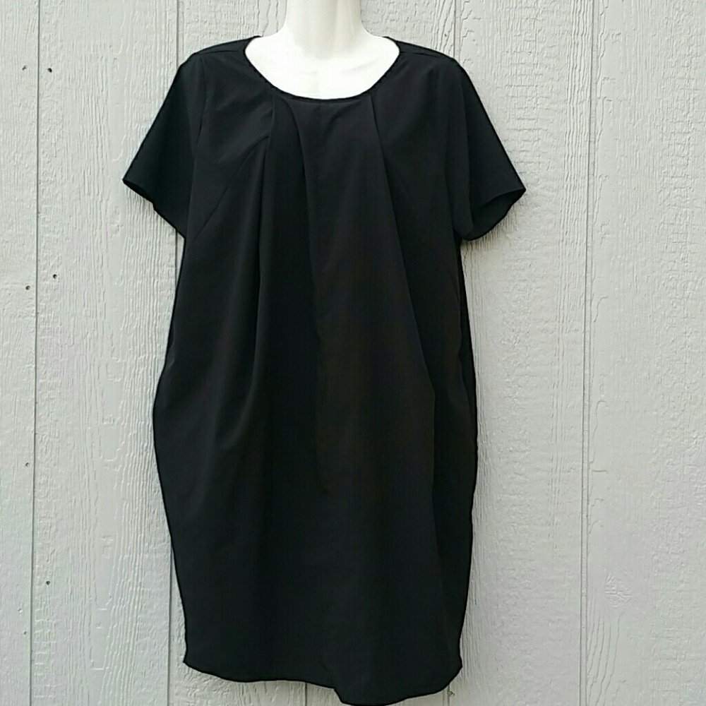 Noa  Black lightweight Dress Medium